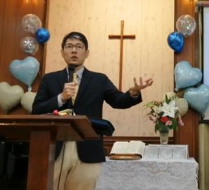 堀野牧師宣教中